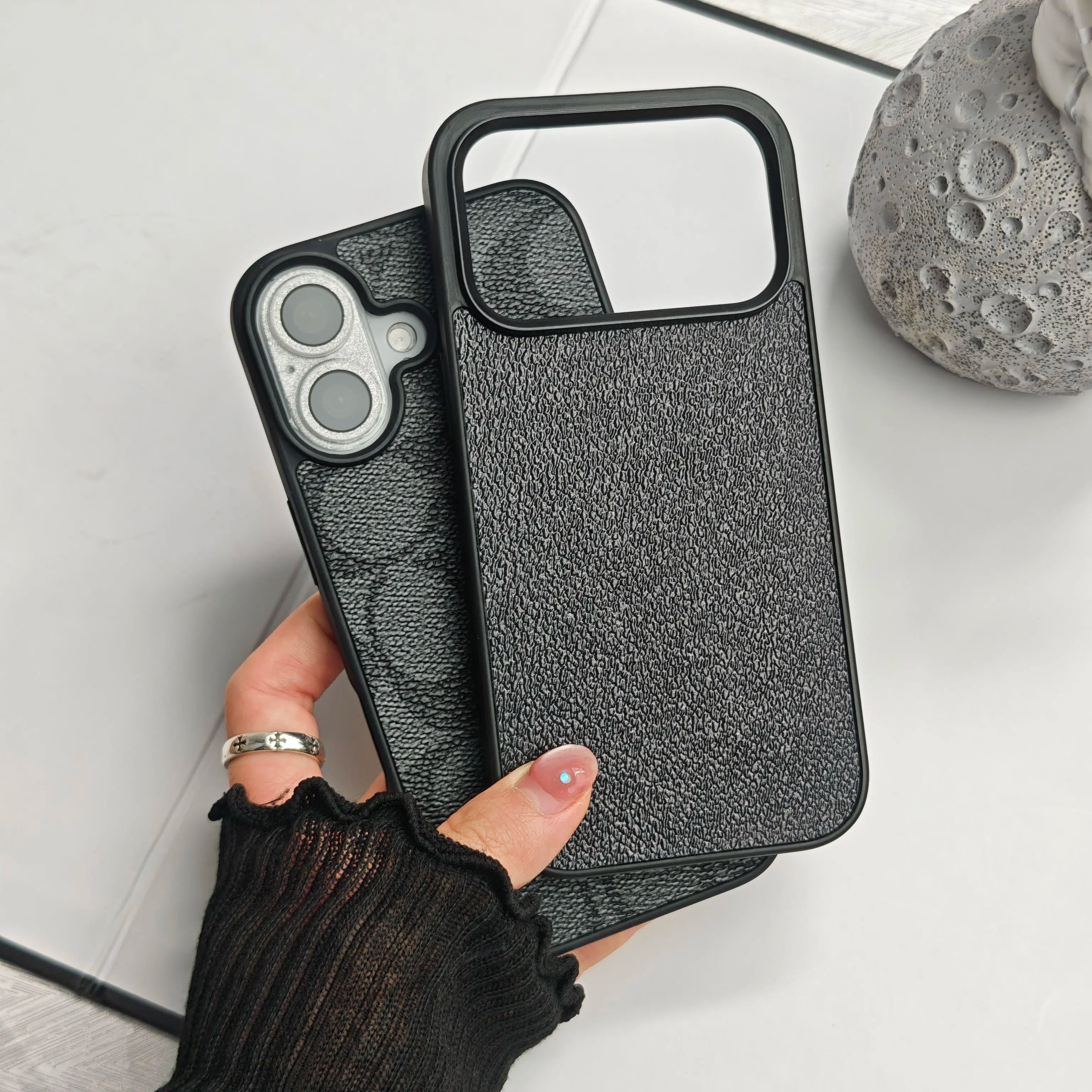 Minimalist Textured Faux Leather Phone Case for All iPhone Models with Shock-Absorbing Protection and Letter C Pattern, Perfect for Commuting and Campus Use