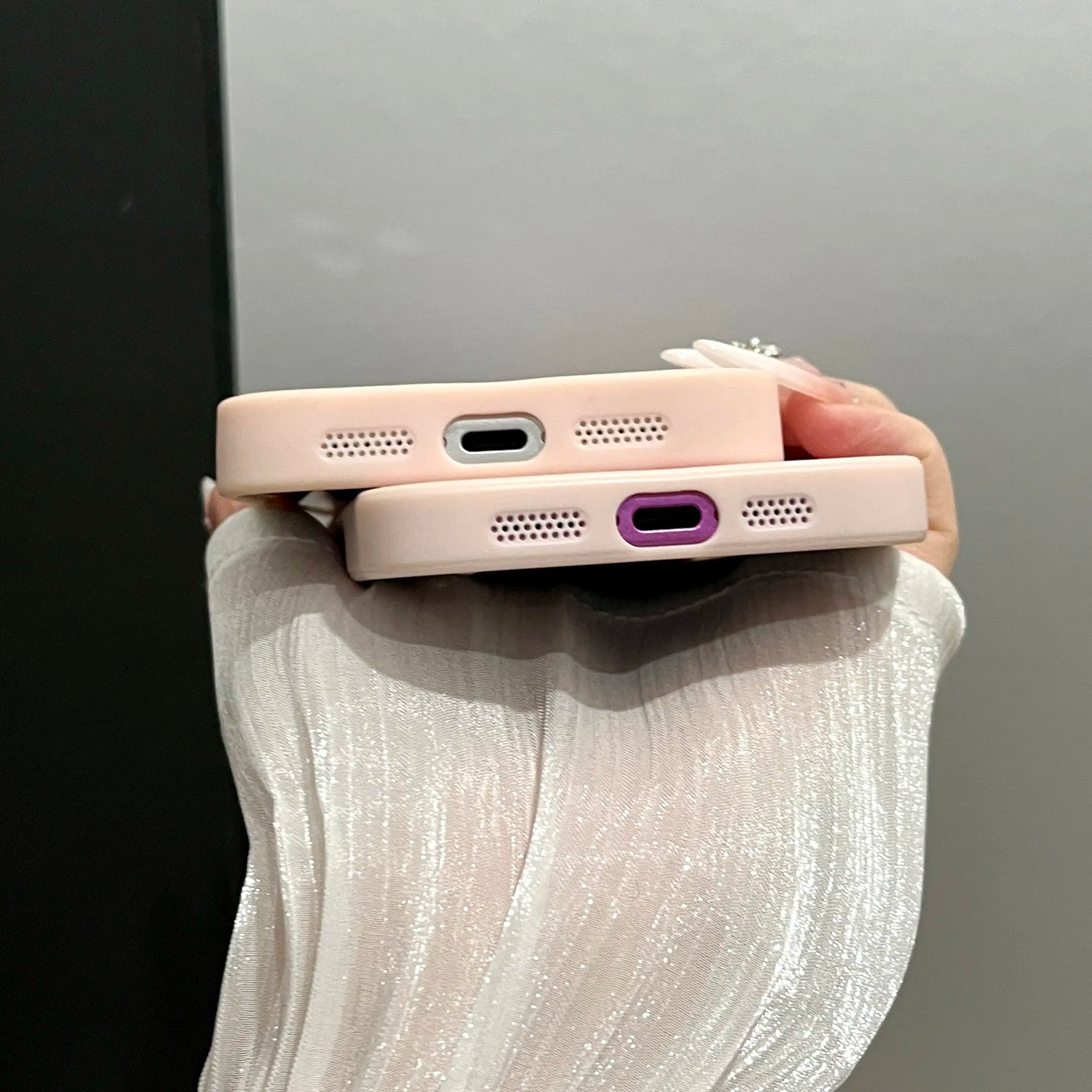 Minimalist Textured Faux Leather Phone Case for All iPhone Models with Shock-Absorbing Protection and Letter C Pattern, Perfect for Commuting and Campus Use